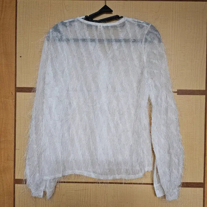 [BUNJANG] Feather-Knit See-Through Blouse Cardigan / 깃털 소재 시스루 블라우스 가디건(화이트,블랙)