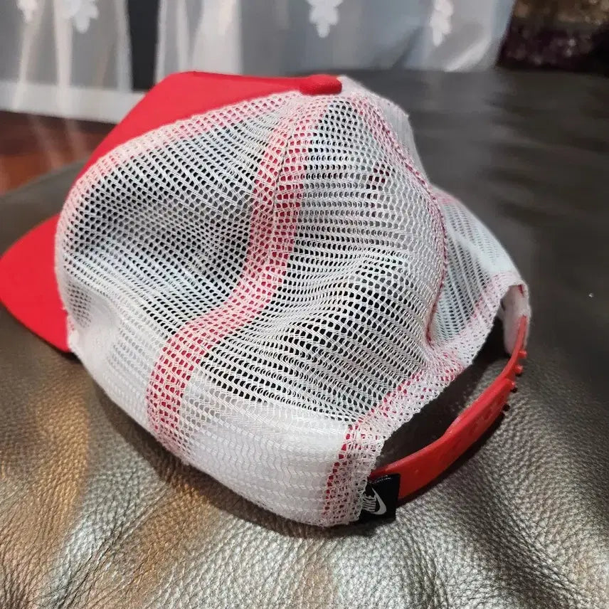 [BUNJANG] Nike Hawkins High School Red Mesh Cap / 나이키 호킨스 하이 스쿨 빨간색 메쉬캡