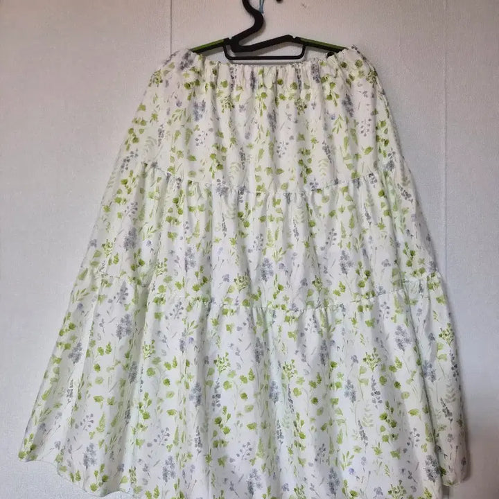 [BUNJANG] Floral Pattern Tiered Long Skirt / 플라워 패턴 캉캉 롱 스커트