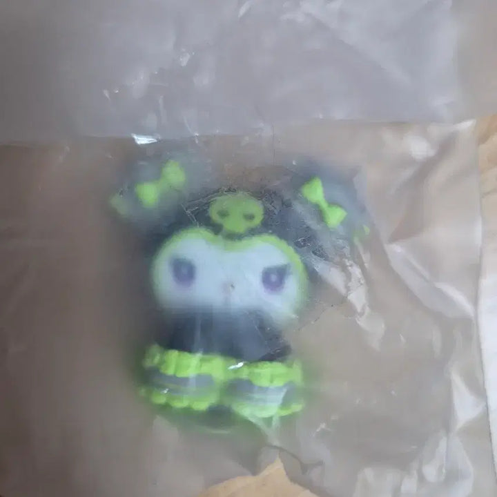 [BUNJANG] Kuromi Zombie Figure / 쿠로미 강시 피규어