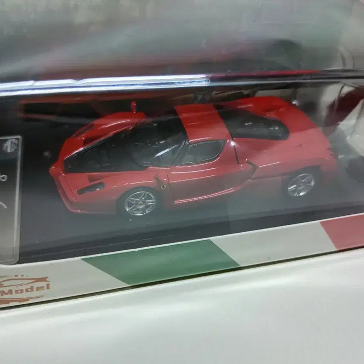 [BUNJANG] King Model 1/64 Ferrari Enzo Red (Sealed) / 미개봉]킹모델 1/64 페라리 엔초 레드