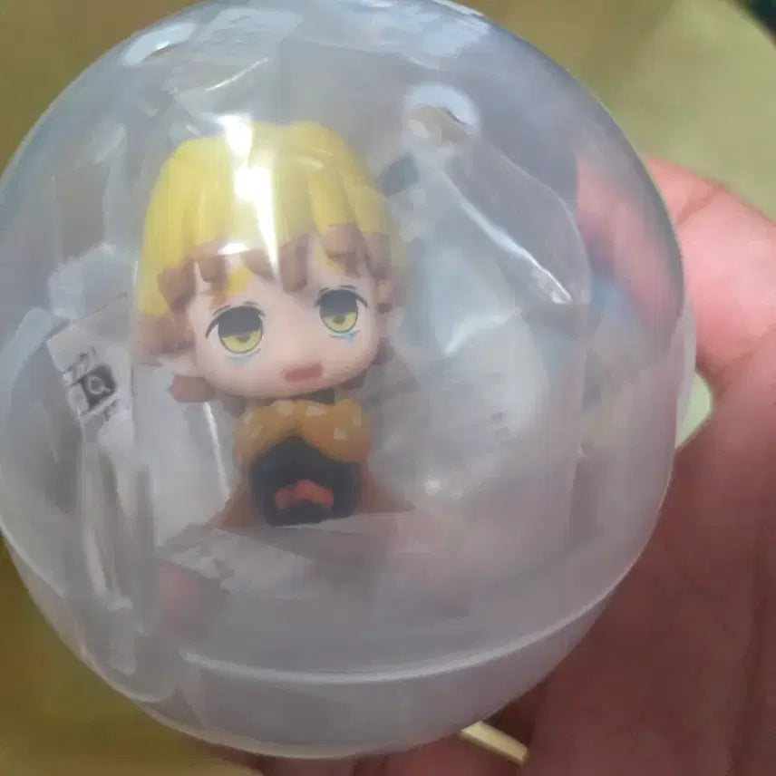 [BUNJANG] Demon Slayer Agatsuma Zenitsu Machiboke Figure / 귀멸의 칼날 아가츠마 젠이츠 마치보우케 피규어