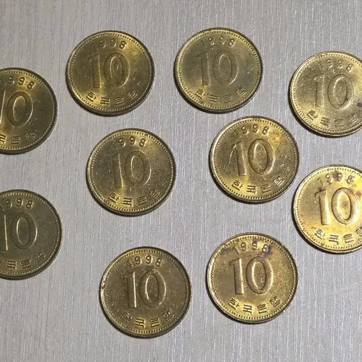 [BUNJANG] 1998 10 Won Coin Set (10 pieces) / 1998년 10원 동전 10개 세트