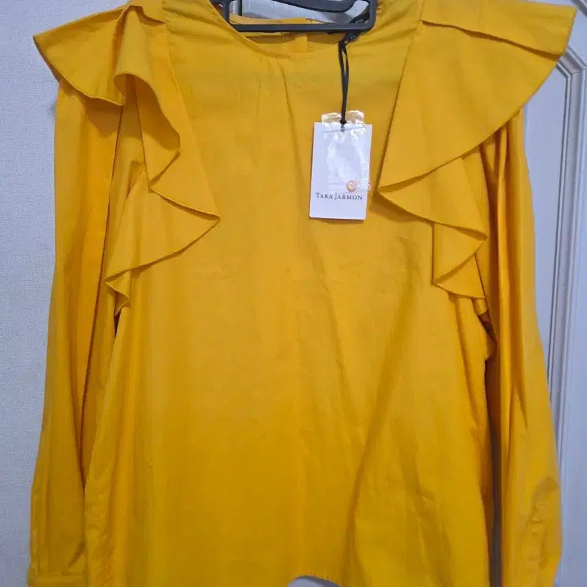 [BUNJANG] Tara Jarmon Ruffle Cotton Blouse Saffron Size 34 / [새제품] Tara Jarmon 타라 자몽 러플 코튼 블라우스 34