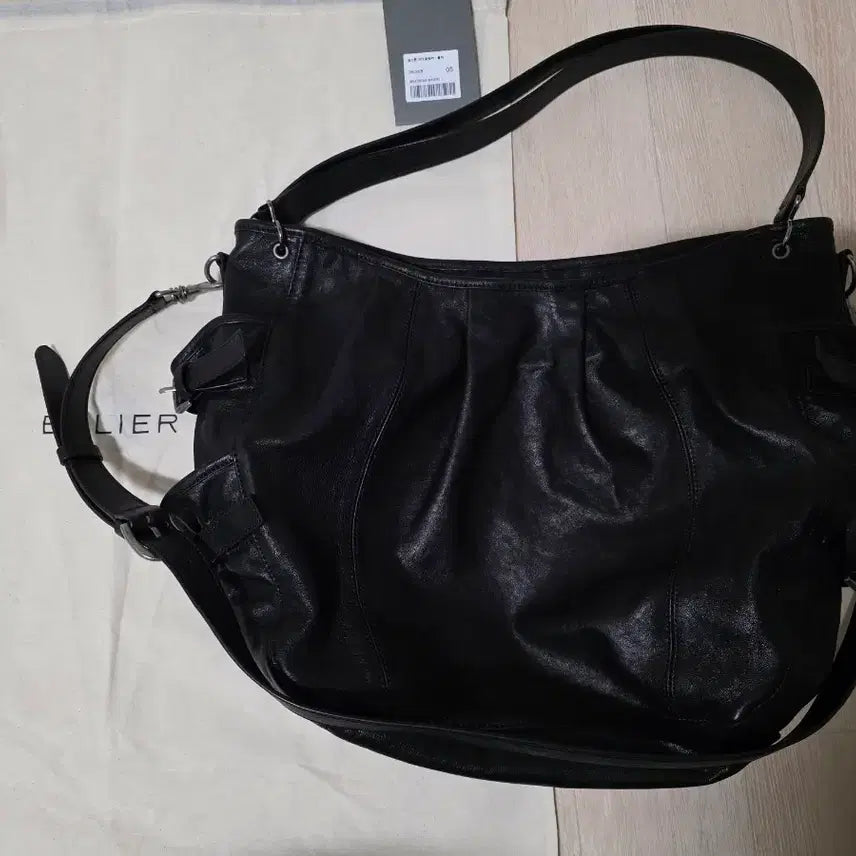 [BUNJANG] Bellier Dalstone Leather Sling Bag / 벨리에 달스톤 레더 슬링백 팝니다