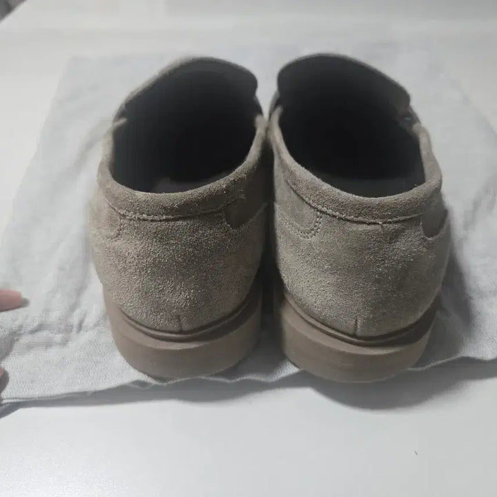 [SOLD OUT] 브루넬로 쿠치넬리 정품 스웨이드 로퍼 37.5 사이즈
