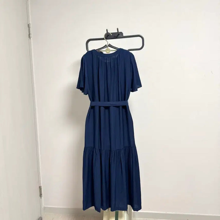 [BUNJANG] Deep Blue Pearl Button A-Line Midi Dress / 마인원피스