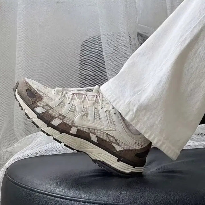 [BUNJANG] Nike P-6000 Beige Brown Sneakers Size 260 / 나이키 P-6000 베이지 브라운 운동화 사이즈260
