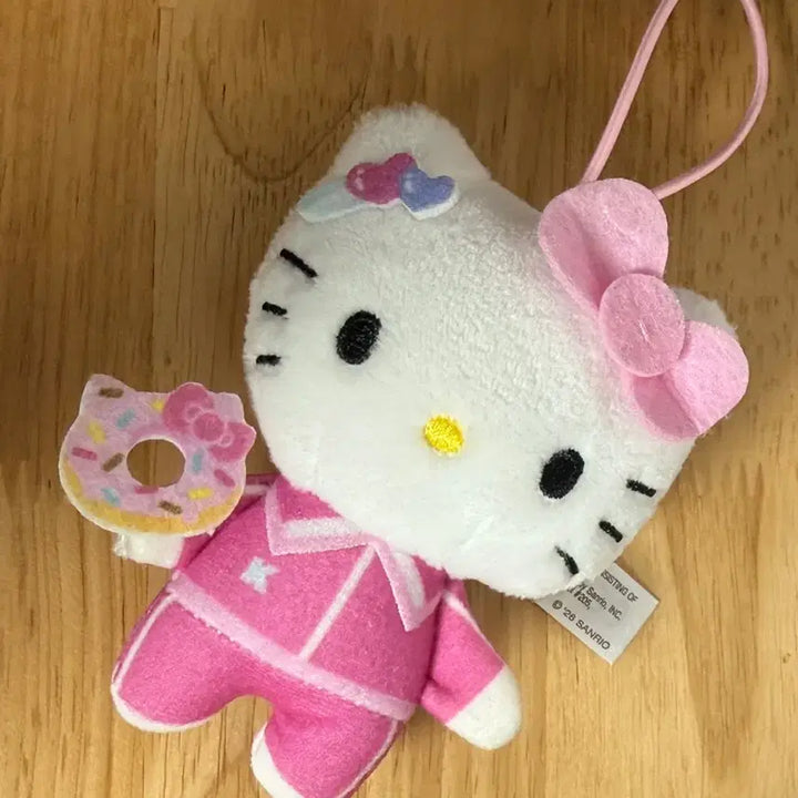 [BUNJANG] Sanrio School Collection Hello Kitty Mascot Keychain [Gym Uniform Kitty] / 산리오 스쿨 컬렉션 헬로키티 마스코트 키링[체육키티]