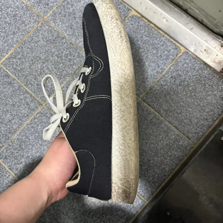 [BUNJANG] Lemontou Black Sneakers Size 270 / 르무통 블랙 270