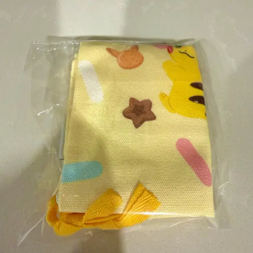 [BUNJANG] Olive Young Collaboration Pokemon Pikachu Pouch / 올리브영 콜라보 포켓몬스터 피카츄 파우치