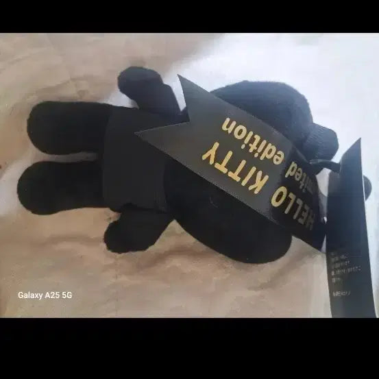 [BUNJANG] Nike x Hello Kitty Plush Keyring / 나이키 키티 인형 블랙 키링 새상품