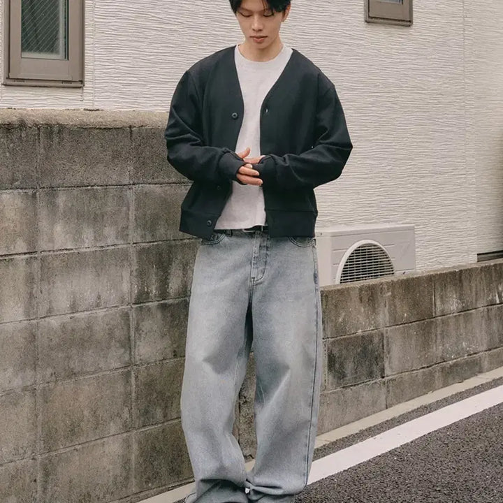 [BUNJANG] ZEROHOOD Washed Over Curved Denim Pants Greyish Blue / [제로] 신치 백 워시드 오버 커브드 데님 팬츠 [그레이시 블루]