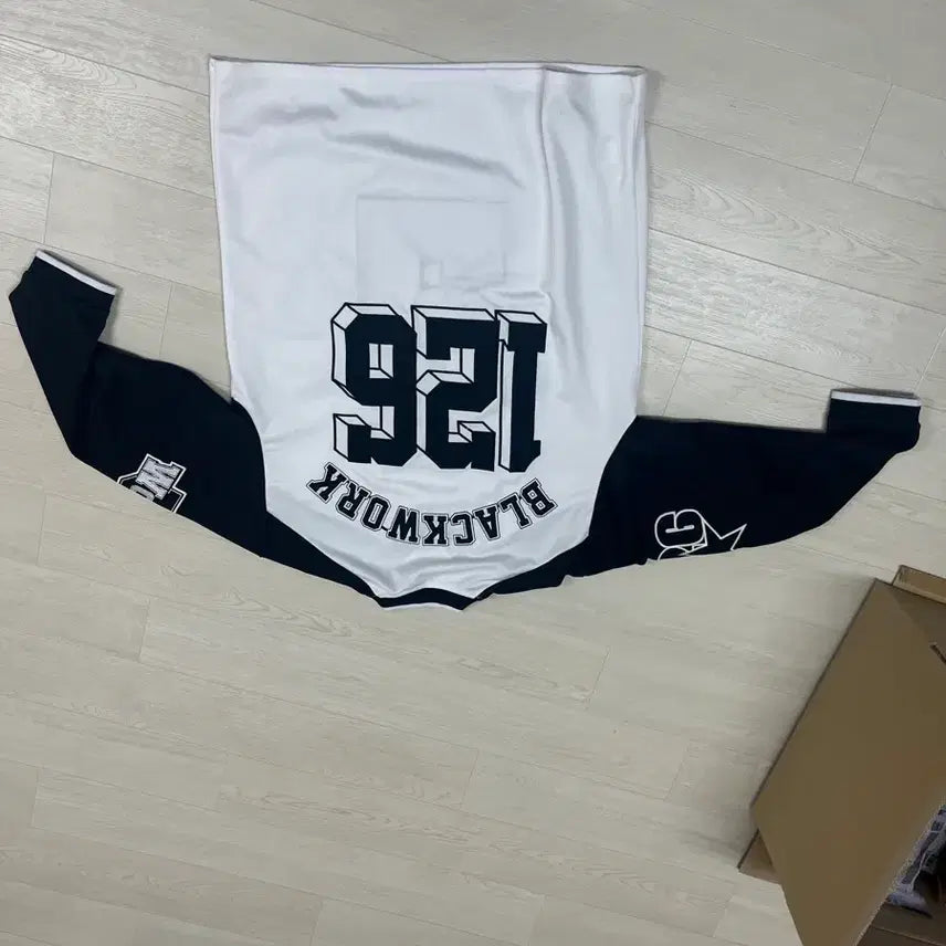 [SOLD OUT] 럭비티