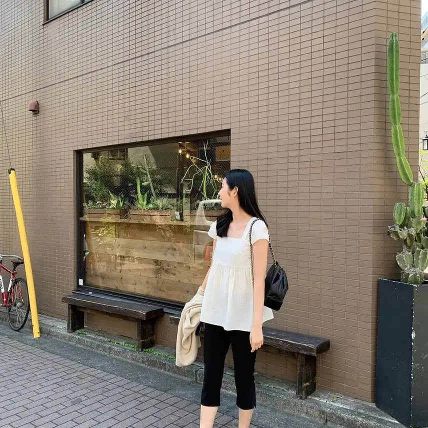 [BUNJANG] Yuere Park Ji-hyun Square Neck Blouse / 유에르 yuere 박지현 블라우스