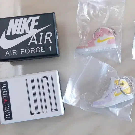 [BUNJANG] Nike/Vans Jordan Sneaker Miniature Keychain Set / 나이키/반스 조던 신발 미니어처 키링