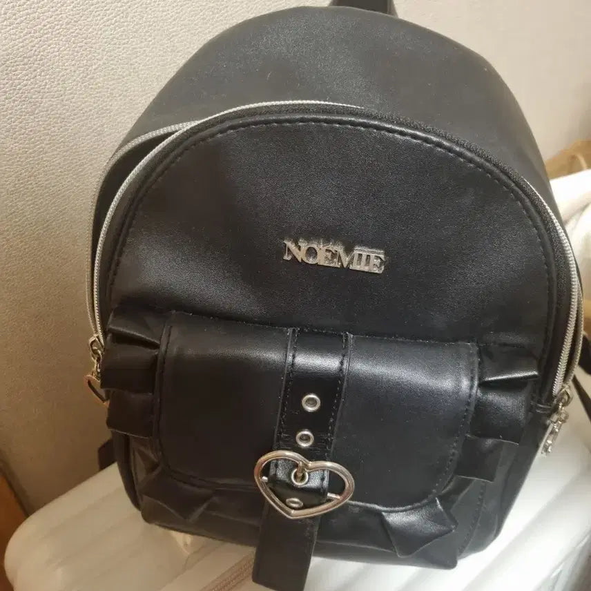 [BUNJANG] No:emi Heart Buckle Backpack / 노에미 하트버클백팩 지뢰계양지뢰