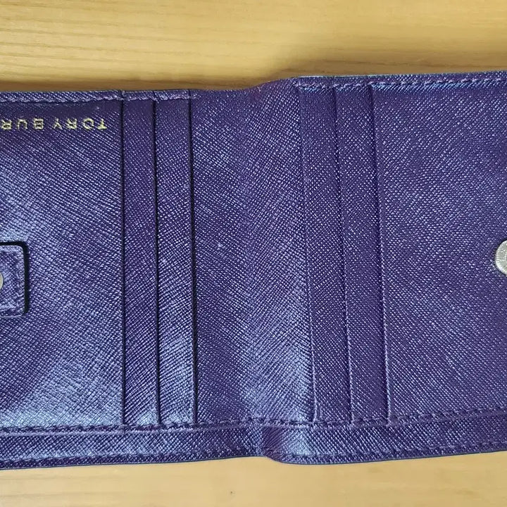 [BUNJANG] Tory Burch Purple Bi-fold Wallet with Silver Logo / 토리버치 지갑