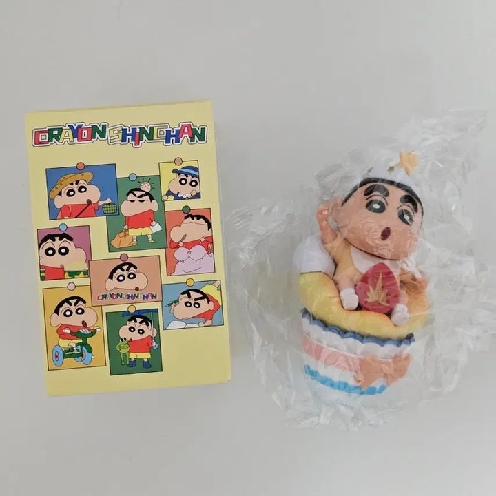 [BUNJANG] Crayon Shin-chan Cupcake Figure / 짱구 컵케이크 피규어