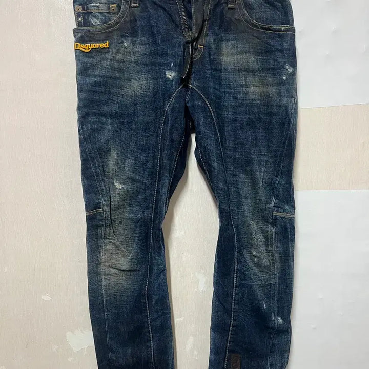 [SOLD OUT] 디스퀘어드2 콜마이너 빈티지 데님 46사이즈 워싱 데미지진