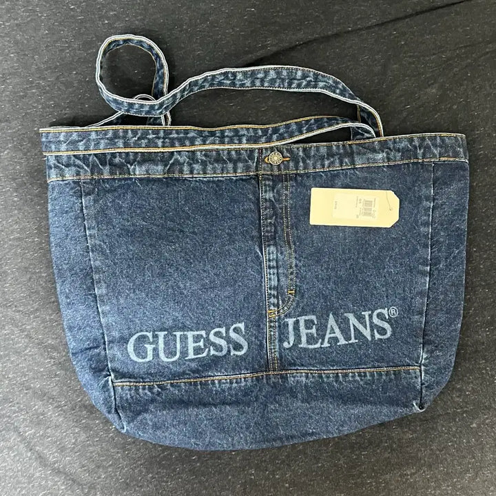 [BUNJANG] GUESS Hyunjin Engraved Tote Bag / 게스 현진 팝업 현진 각인 토트백
