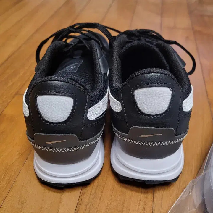[BUNJANG] Puma 260mm Sneakers and Various Footwear Bundle / 미사용 260mm 푸마 운동화 외 모두일괄 택포