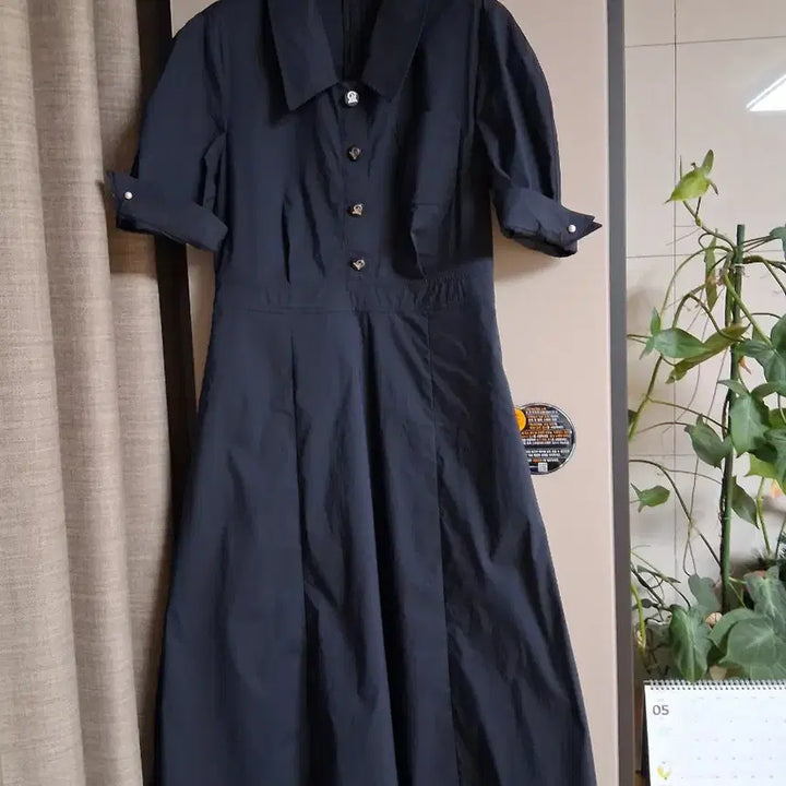 [BUNJANG] Olive des Olive Volume Sleeve Flare Dress / 올리브데올리브 볼륨소매 플레어 원피스