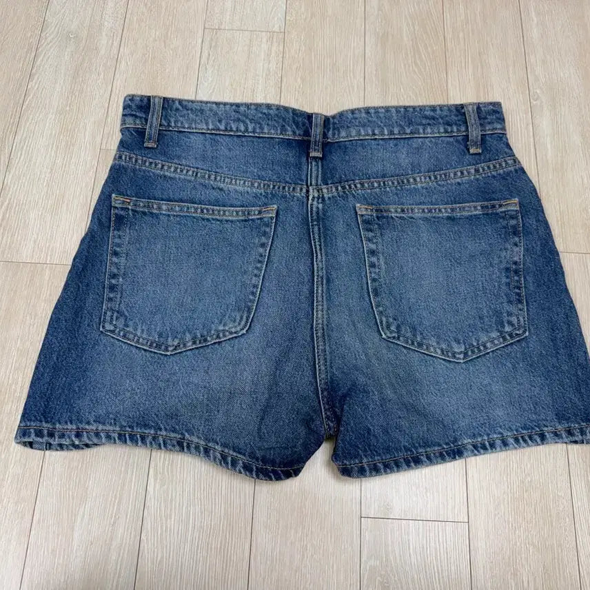 [BUNJANG] Zara Denim Skirt Shorts (M) / (M)자라 청치마 청반바지 치마바지(거의새거)(마지막가격)