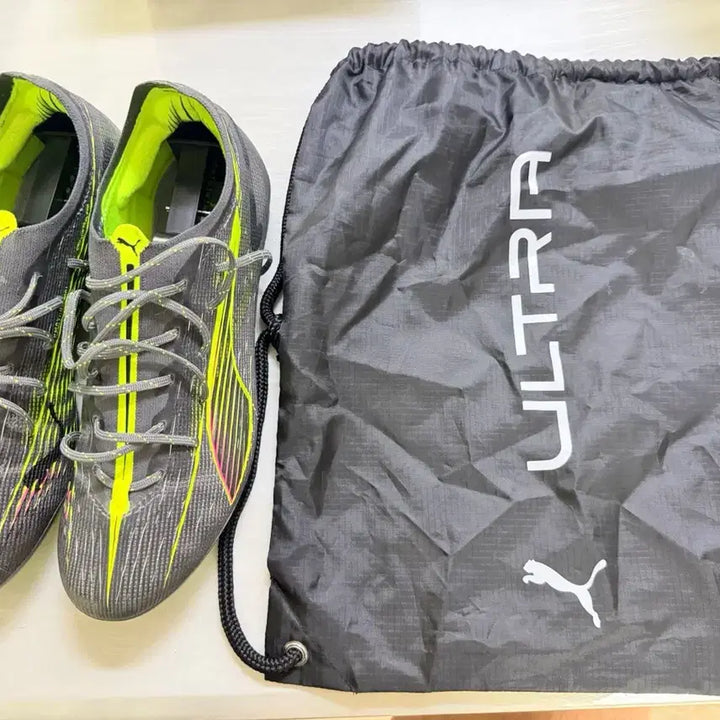 [BUNJANG] Puma Ultra 5 Ultimate MG Soccer Cleats (280mm) / 푸마 울트라5 얼티메이트 mg 280 축구화 판매합니다.