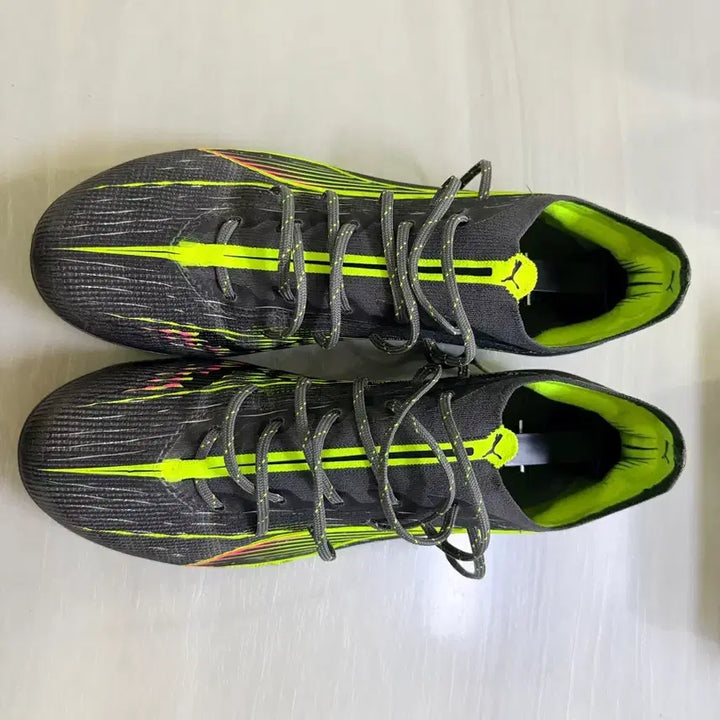 [BUNJANG] Puma Ultra 5 Ultimate MG Soccer Cleats (280mm) / 푸마 울트라5 얼티메이트 mg 280 축구화 판매합니다.
