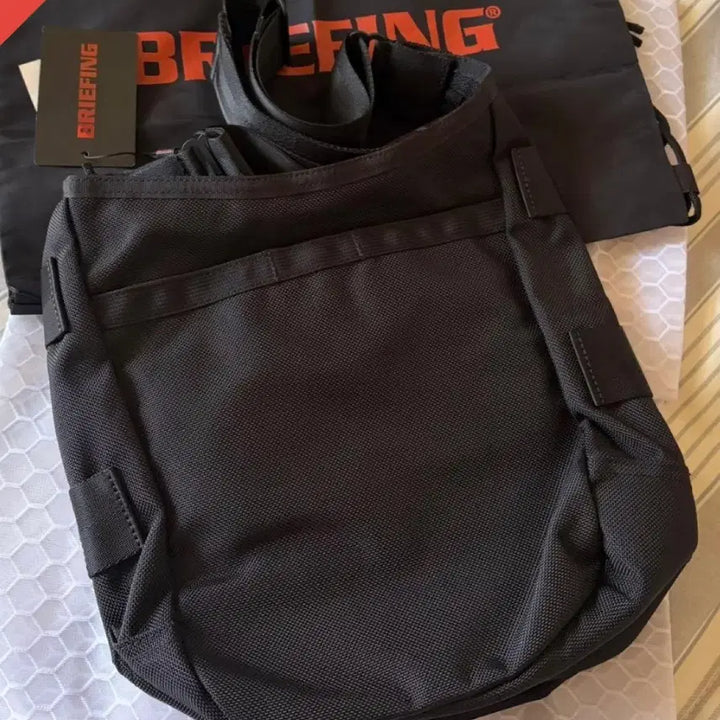 [BUNJANG] Briefing Day Tripper Messenger Bag Black Nylon / 브리핑 데이트리퍼 미사용 신품