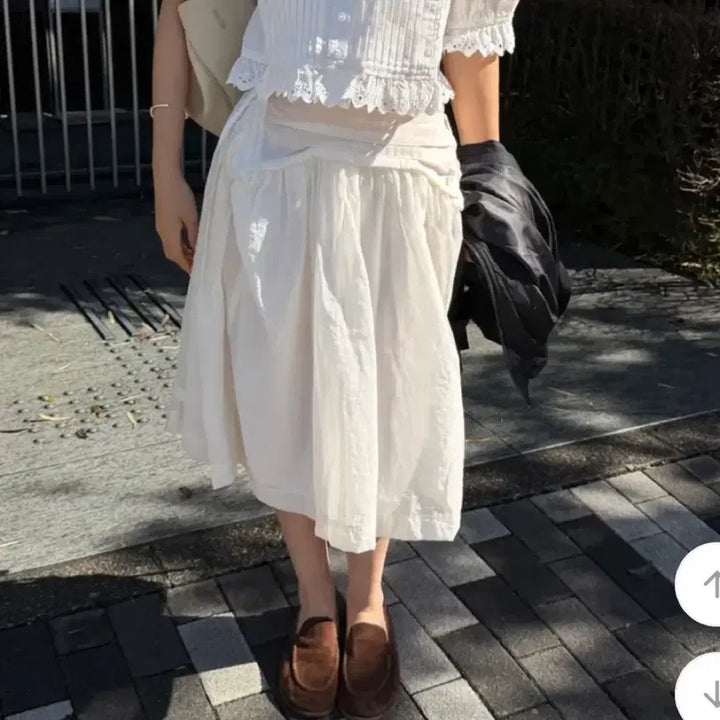 [BUNJANG] Ueeny Shirring Ivory Skirt / 유이니 셔링 아이보리 스커트