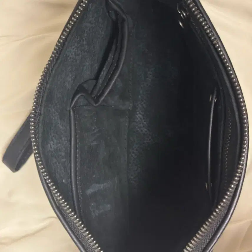 [BUNJANG] Bottega Veneta Intrecciato Clutch Bag / 보테가베네타 인트레치아토 블랙 클러치 백