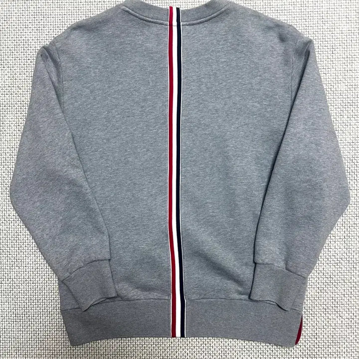 [BUNJANG] Thom Browne Back Three-Stripe Grey Sweatshirt / [2/새상품] 신형 톰브라운 백삼선 스프라이트 그레이 맨투맨