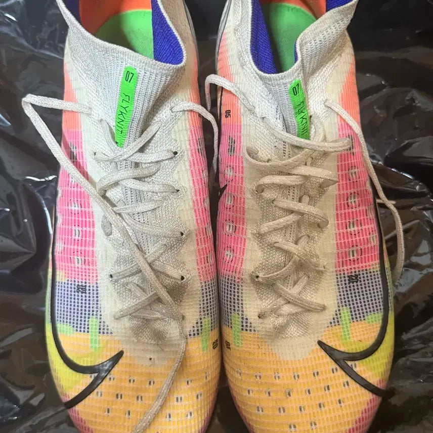 [BUNJANG] Nike Mercurial Superfly 8 Dragonfly Edition Soccer Cleats (285mm) / 머큐리얼 슈퍼플라이8 드래곤플라이