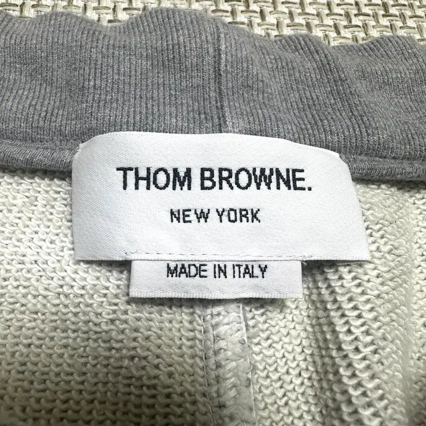 [BUNJANG] Thom Browne 25SS Sprite Grey Jogger Pants / [0/새상품급] 25ss 톰브라운 스프라이트 그레이 조거팬츠