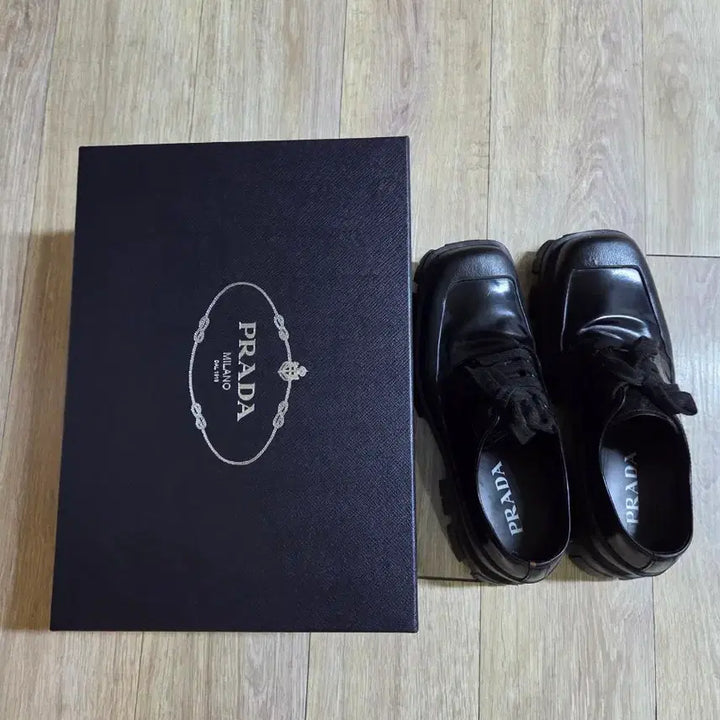 [BUNJANG] Prada Brushed Leather Derby Shoes UK 6 / 프라다 브러시드 레더 더비슈즈 UK6 사이즈