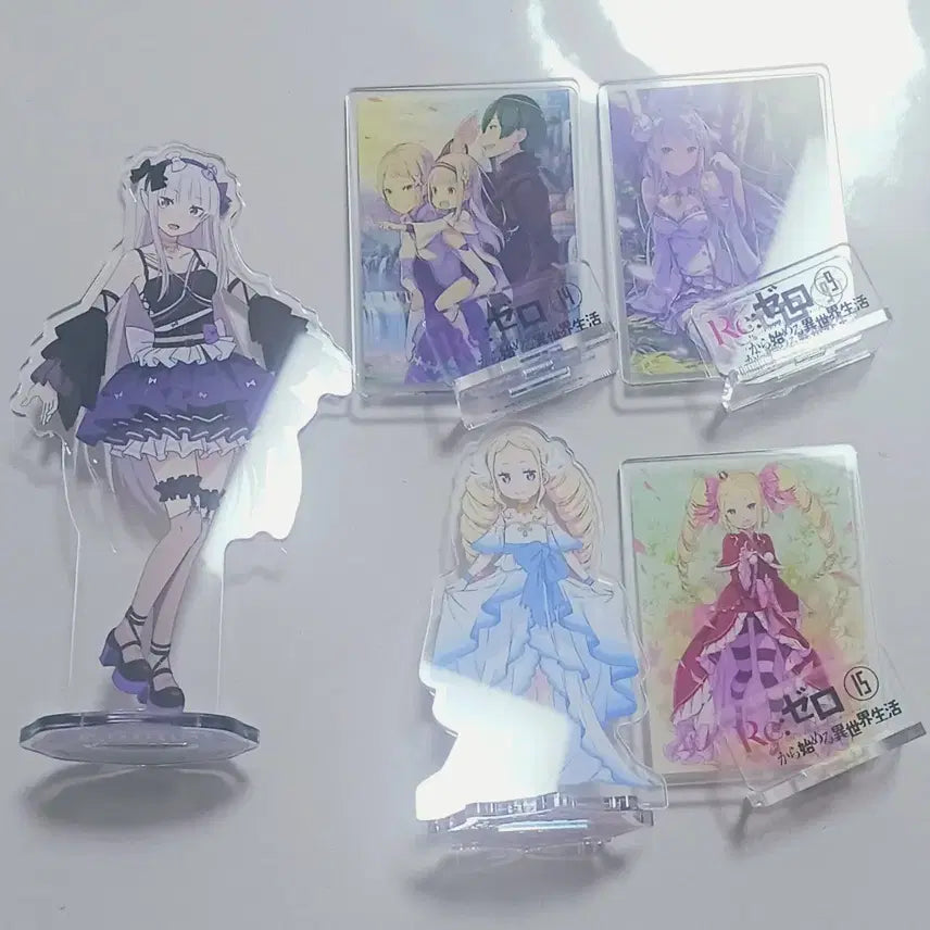 [BUNJANG] Re:Zero Emilia Beatrice Freestella Acrylic Stand Set (5 Types) / 리제로 에밀리아 베아트리스 표지 프리스텔라 아크릴 스탠드 5종 일괄