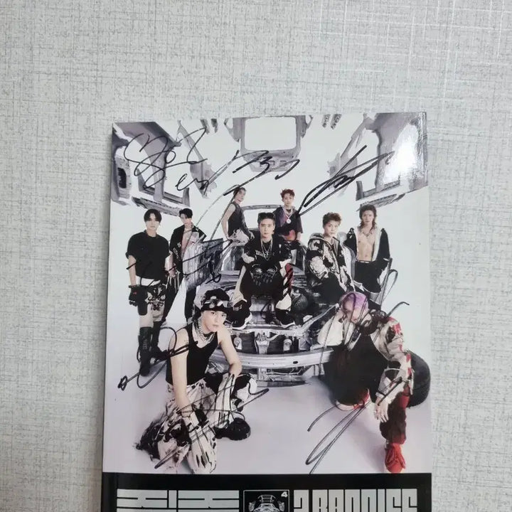 [BUNJANG] NCT 127 Autographed Album Mark Taeyong / nct 127 질주 친필싸인 엘범 마크 태용