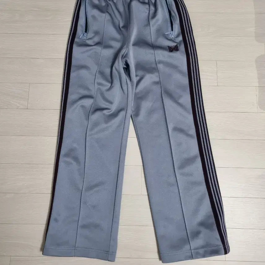 [BUNJANG] Needles Straight Track Pants Socks Blue S / 니들스 스트레이트 트랙 팬츠 삭스 블루 s