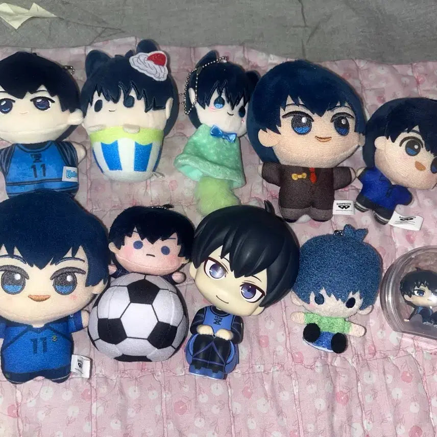 [BUNJANG] Blue Lock Isagi Nui &amp; Look Up Bundle Set / 급전))블루록 이사기 누이 및 룩업 일괄판매