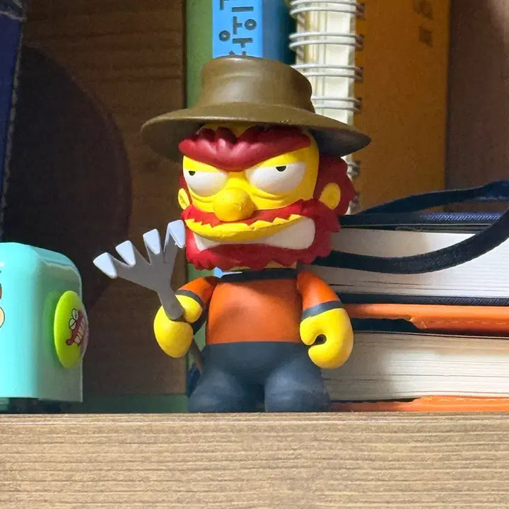[BUNJANG] Kidrobot The Simpsons Treehouse of Horror Caretaker Willie (Freddy Krueger Version) Figure / [판매] 키드로봇 심슨 트리하우스 오브 호러 - 프레디 윌리 피규어