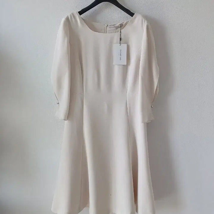 [BUNJANG] Kenneth Lady Cream 100% Polyester Pearl Button Dress / 케네스레이디 원피스 66사이즈 (택달린새상품)