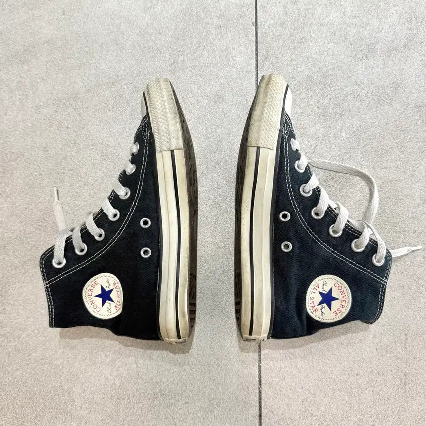 [BUNJANG] Converse Chuck Taylor All Star High Top Shoes / (정품 컨버스) 척테일러 올스타 하이 220 (실제 사이즈 230)