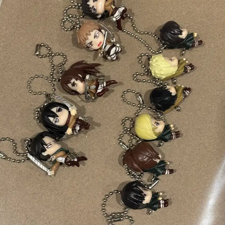 [BUNJANG] Attack on Titan Vintage Long Swing Gacha Bundle Set / 진격거 고전 대롱 스윙 가챠 일괄 (리바이,미카사,에렌)