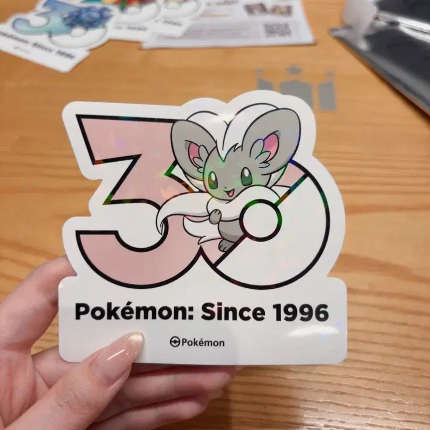 [BUNJANG] Chirachino Pokemon 30th Anniversary Hologram Sticker / 치라치노 포켓몬 30주년 기념 스티커