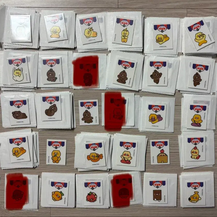 [BUNJANG] Byuldalkom Choonsik Ttibusil 31 Types Sticker Set / 별달콤 춘식이 띠부씰 31종 판매