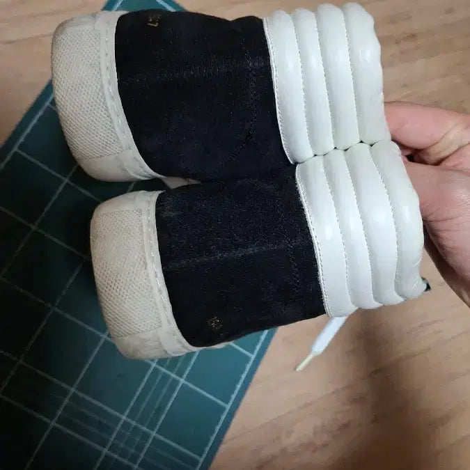 [BUNJANG] Common Projects Suede Mid-Top Sneakers Size 41 / 커먼프로젝트  스웨이드 미드탑 스니커즈 41사이즈