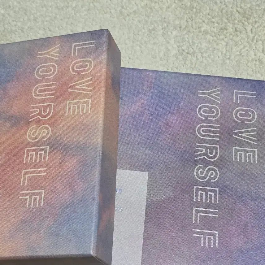 [BUNJANG] BTS LOVE YOURSELF Seoul &amp; New York Bundle Set Poster Suga / BTS LOVE YOUTSELF 서울, 뉴욕 일괄판매
