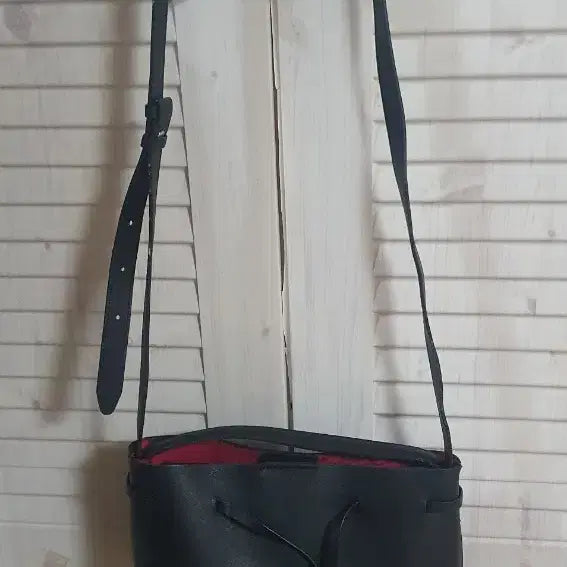 [BUNJANG] JILLSTUART Black Leather Shoulder Bucket Crossbody Bag / 질스튜어트 블랙  숄더백 버킷백   크로스백